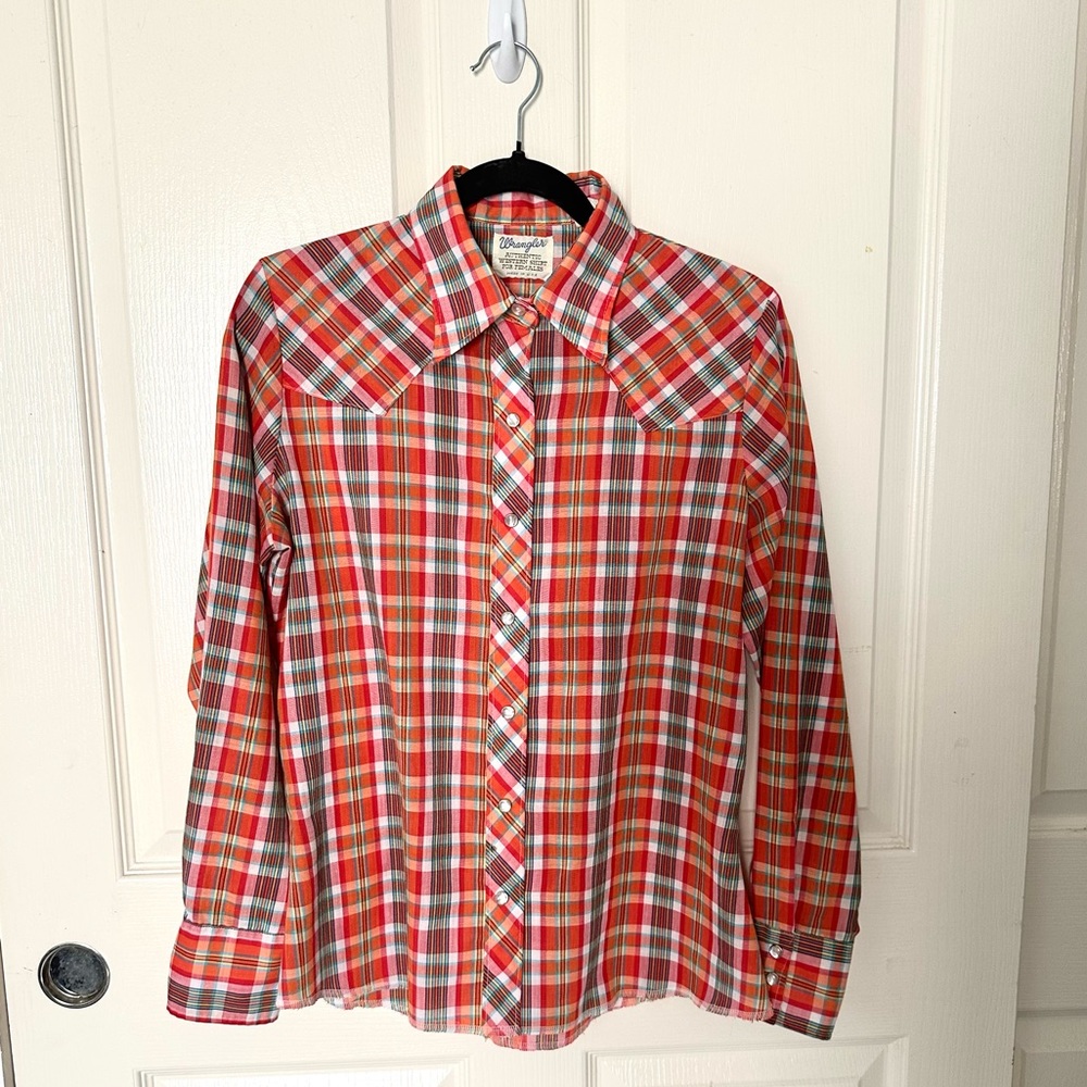 Vintage Ladies Wrangler Pearl Snap Barbiecore Shirt See Measurements for Size